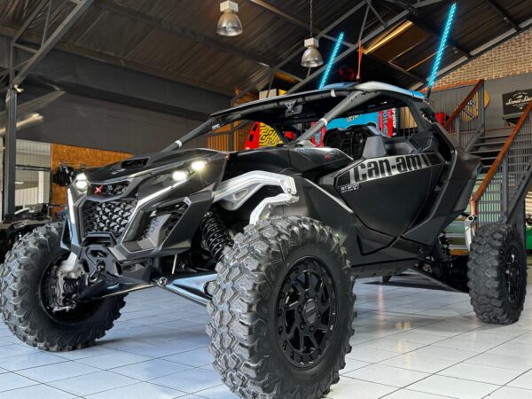 CAN AM MAVERICK R - Image 2
