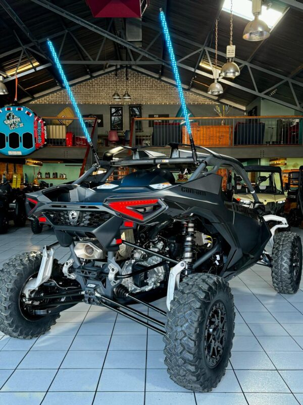 CAN AM MAVERICK R - Image 11