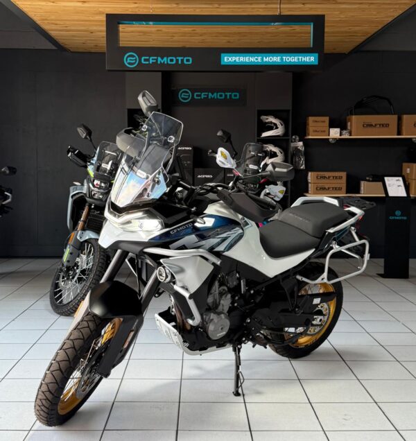 CF MOTO MT 800 - Image 4
