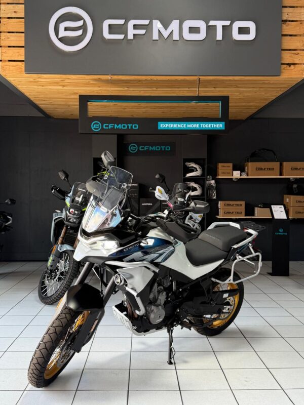 CF MOTO MT 800 - Image 3