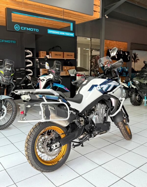 CF MOTO MT 800 - Image 7