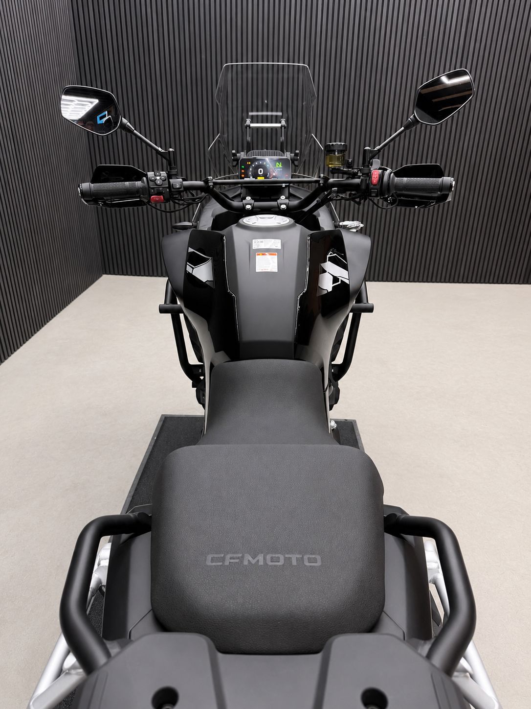 CFMOTO MT 700 - Image 4